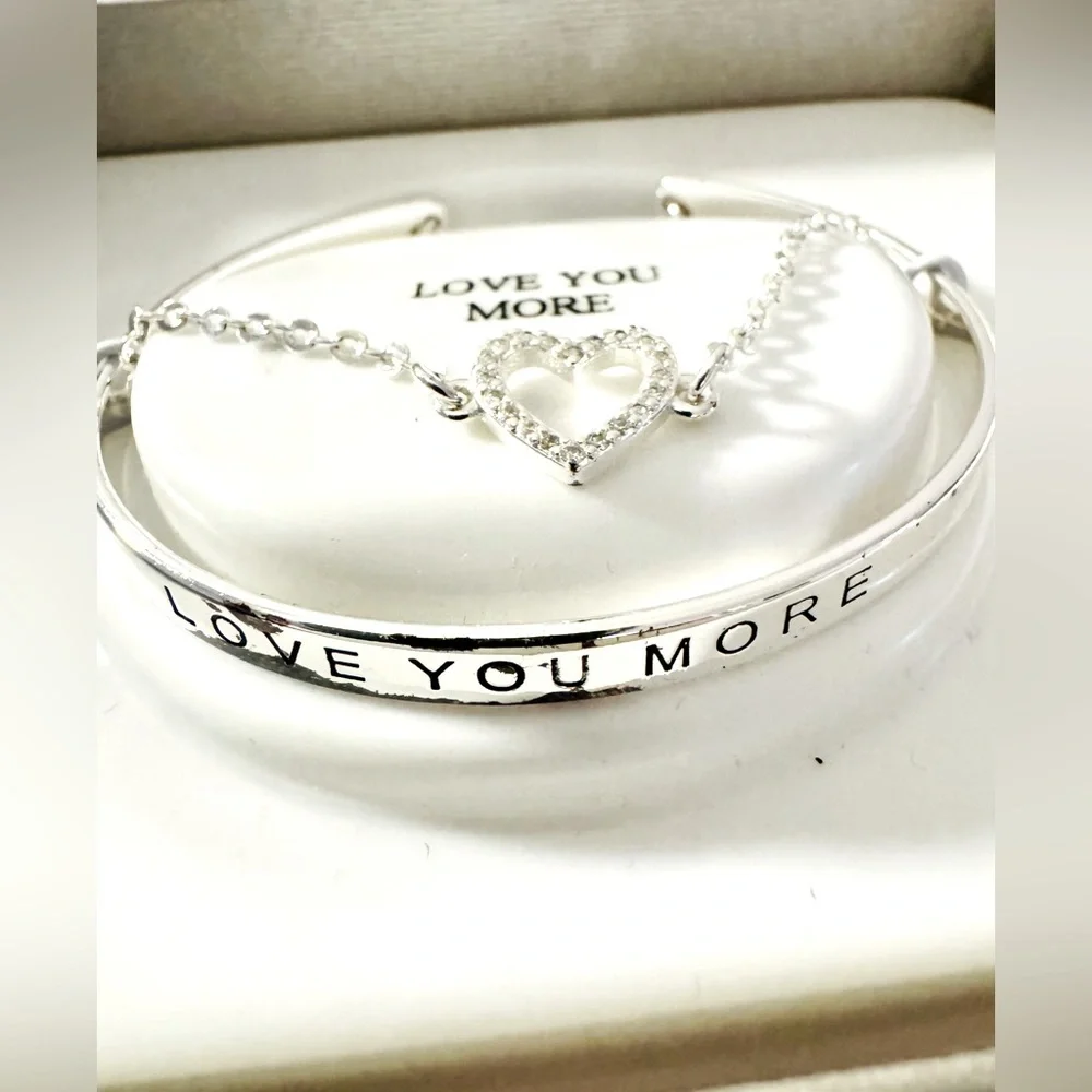 NWT silver plated bracelet w/attached charm, coach charm, & leather purse charm - Picture 10 of 16